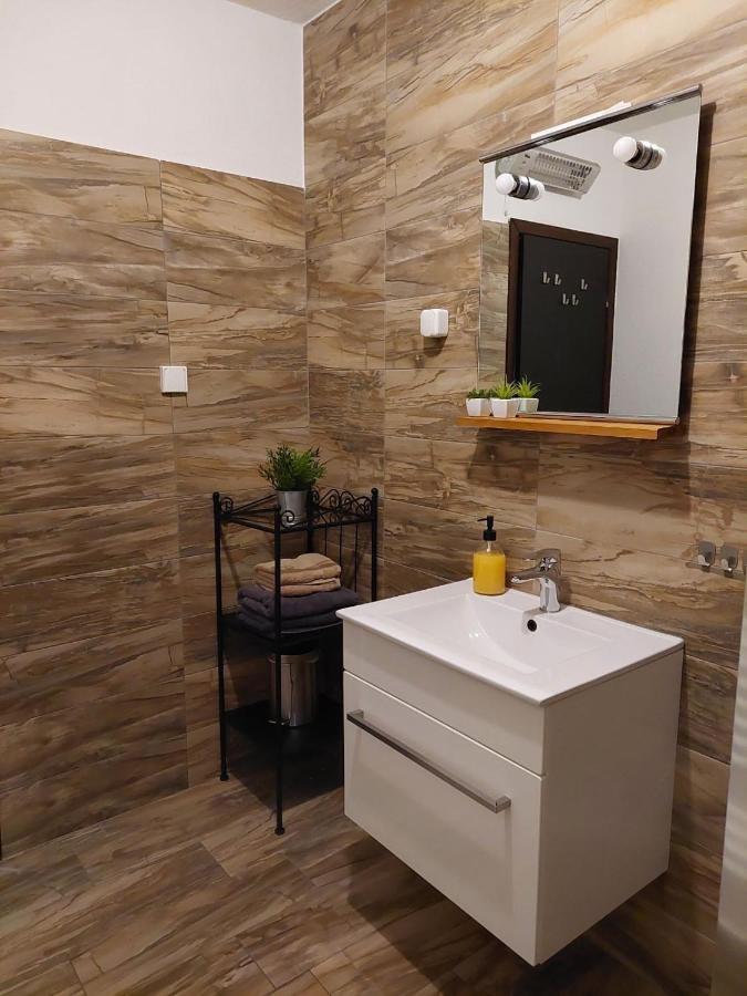 Apartman Hana Apartment Dreznik Grad Exterior photo